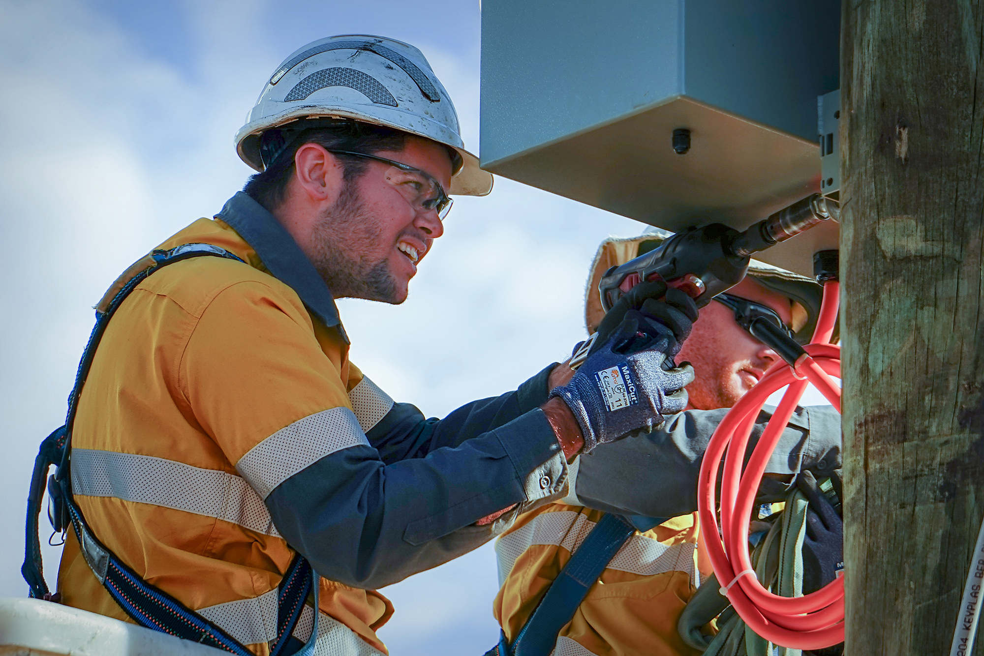 media-release-powercor-to-test-new-south-west-bushfire-safety-device-citipower-powercor